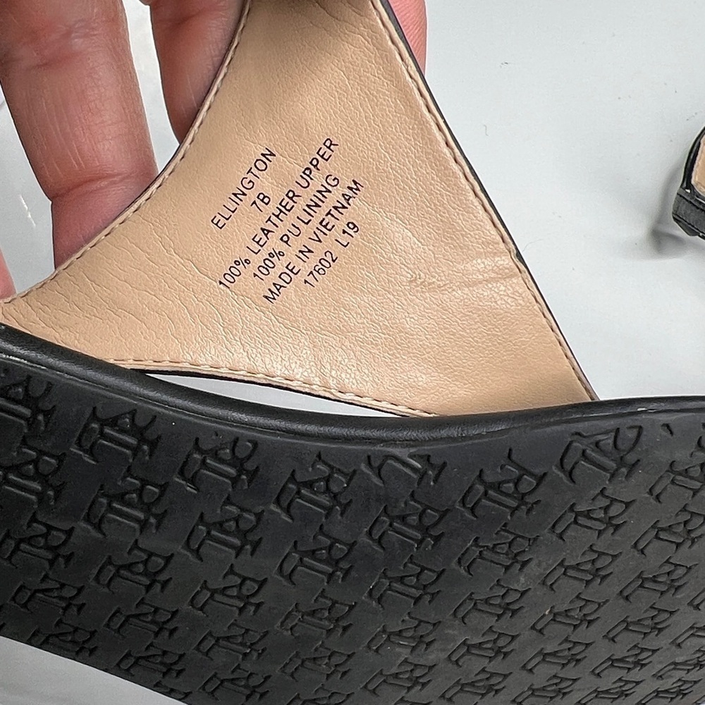 Lauren Ralph Lauren Sz 7 Ellington Black Leather Flat T Strap Sandals - Picture 4 of 8